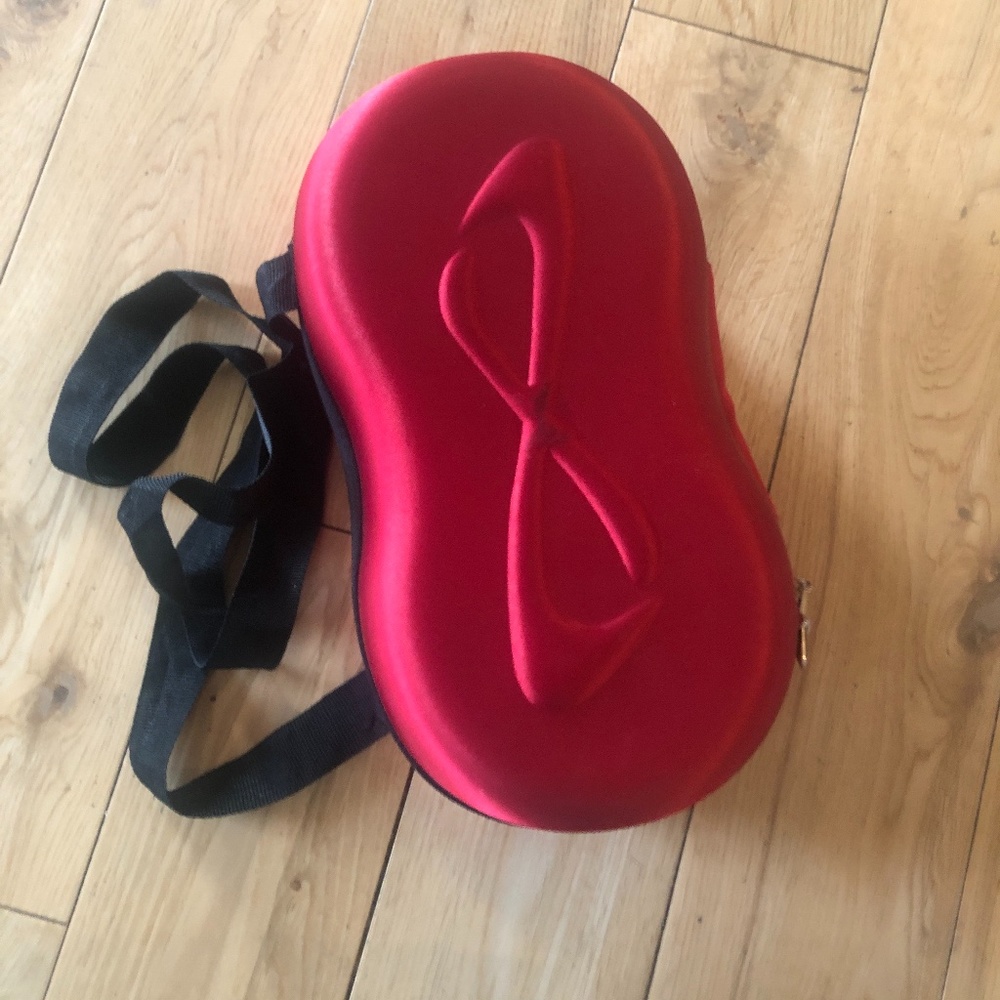 nfinity cheer shoes with bag